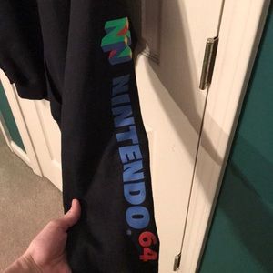 Nintendo Shirts - Official Nintendo 64 Big Logo Hoodie Size XL Nintendo Shirts - Official Nintendo 64 Big Logo Hoodie Size XL